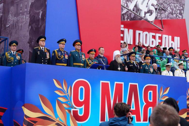 Масштабное событие на востоке страны: в Хабаровске прошел впечатляющий Парад Победы фото 6
