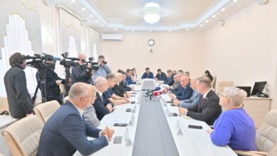 Депутат Госдумы Сергей Кравчук провёл встречу с депутатами Хабаровской городской думы